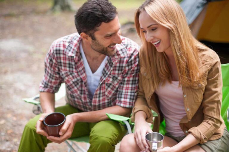 Una ex pareja sigue hablando a su ex