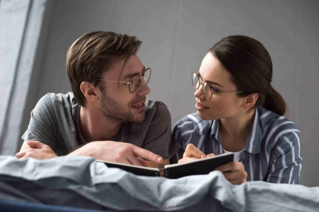 Mi ex me escribe -10 razones y cómo actuar